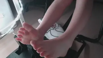 여자 발에 환장하는 놈들 필독