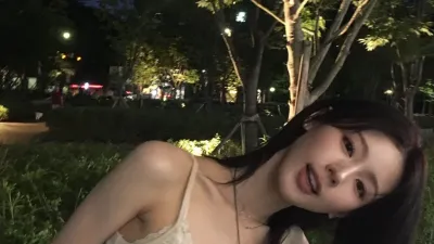 아이들 미연 시원한 꽃무늬 끈나시 겨드랑이 페로몬 슬렌더 몸매