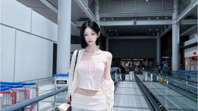 솔직히 한갱 몸매 지리는 건 맞음..